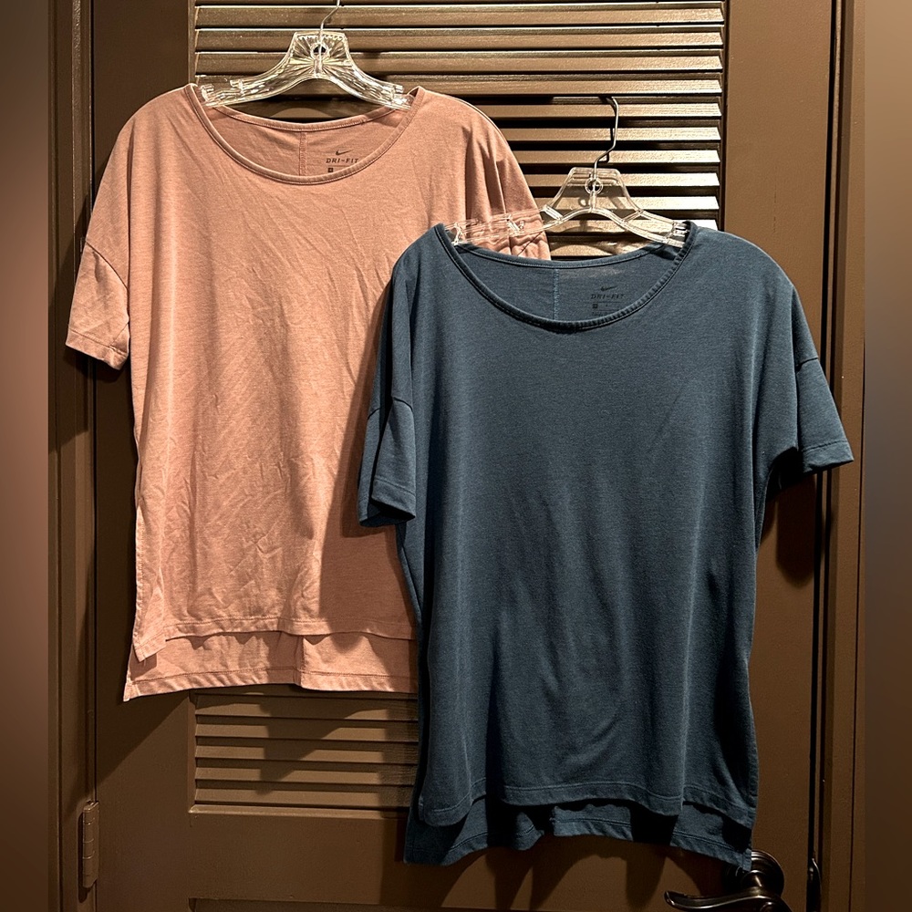 TWO Nike Dry Fit